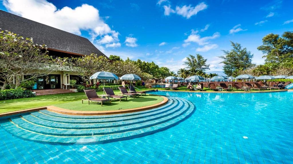 Swimming pool [outdoor], Chada Lanta Beach in Koh Lanta